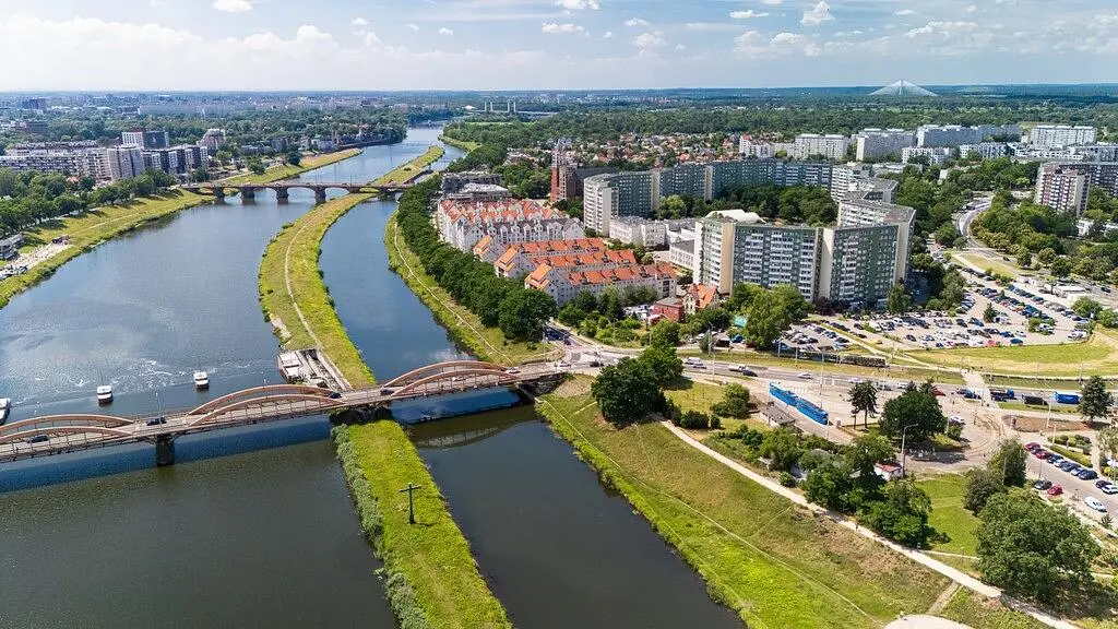 Casa e arredores; vista