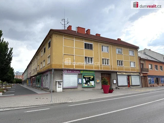 House and surroundings