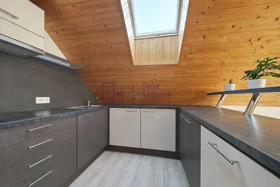 Küche; küchengeräte, holzbalken, tageslicht, rustikaler stil