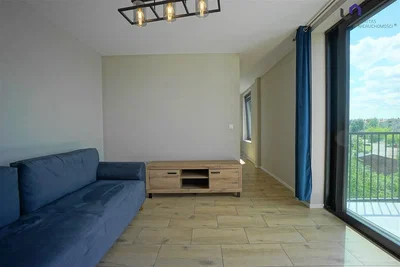 Wohnzimmer; blick, holzboden, tageslicht
