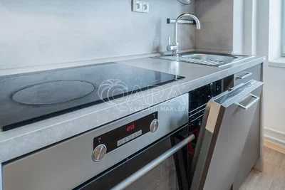 مطبخ; أجهزة المطبخ, أرضية من البلاط