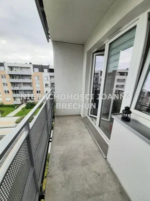 Balkon; výhled, přirozené světlo
