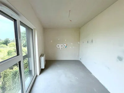 Sonstiges; tageslicht, renovierungsbedürftig