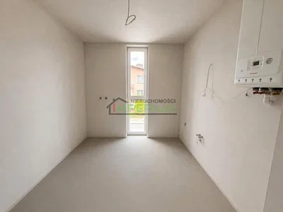 Other; needs renovation, natural light