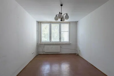 Ostalo; prirodno svjetlo, potrebna renovacija
