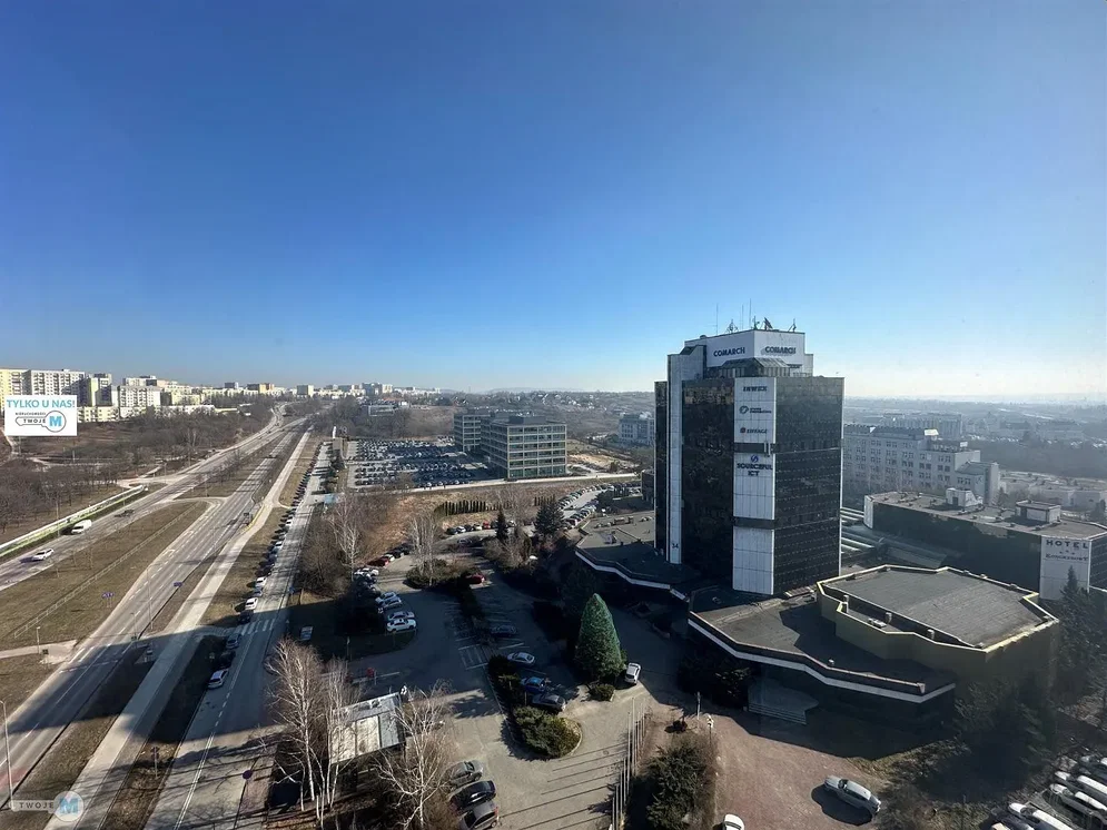 Casa e arredores; vista