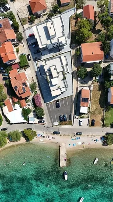 Casa y alrededores