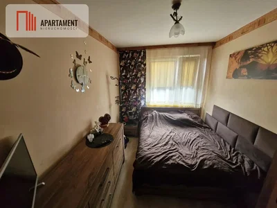 Bedroom; wood floor, natural light, rustic style