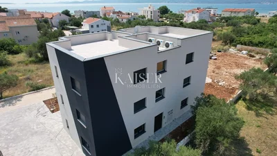 Haus und umgebung; blick, tageslicht