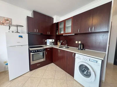 Cuisine; électroménager, carrelage