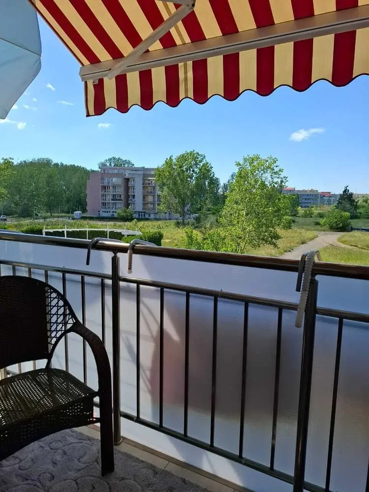 Balcon; vue, lumière naturelle