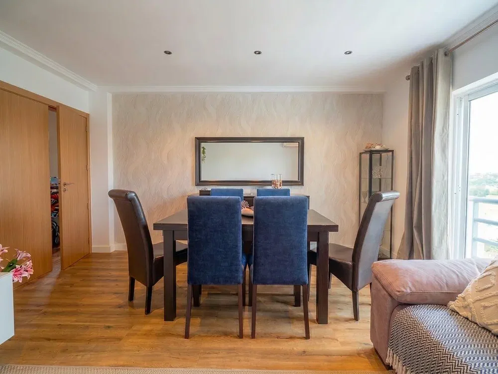 Sonstiges; holzboden, tageslicht, moderner stil