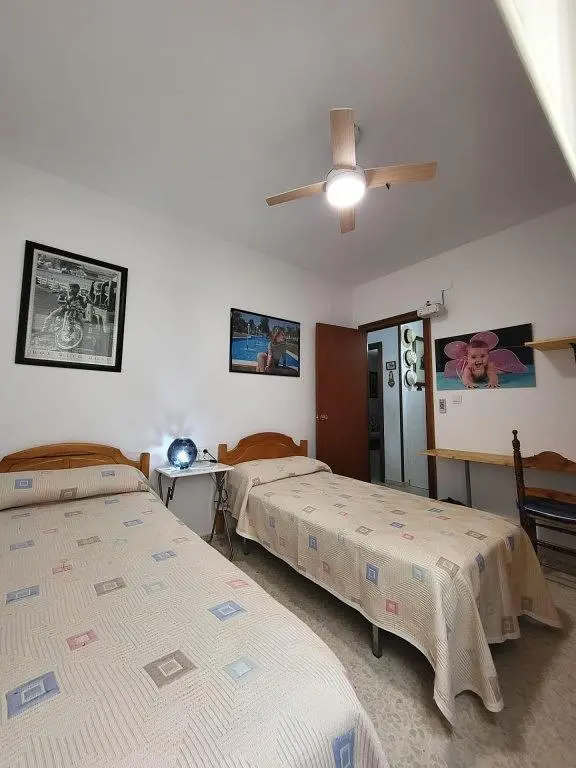 Chambre; parquet, lumière naturelle, style rustique