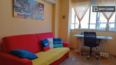 Wohnzimmer; tageslicht, moderner stil