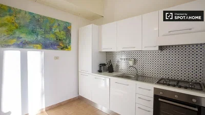 Küche; küchengeräte, tageslicht, moderner stil, renoviert