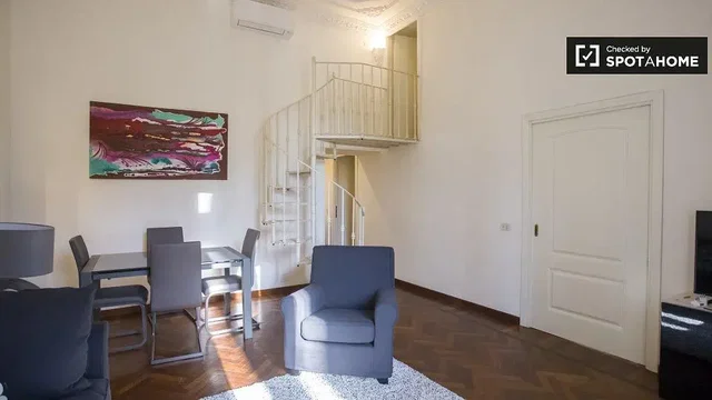 Wohnzimmer; tageslicht, holzboden