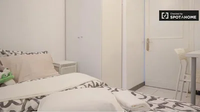 غرفة نوم; ضوء طبيعي
