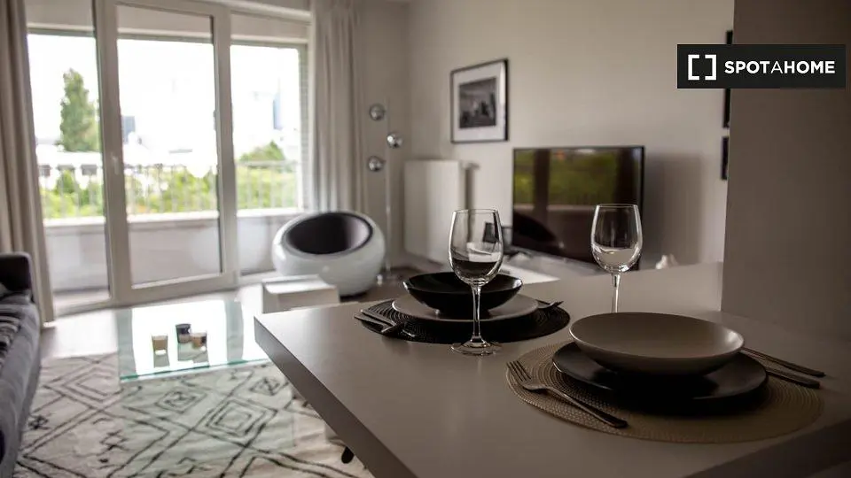 Soggiorno; luce naturale, stile moderno