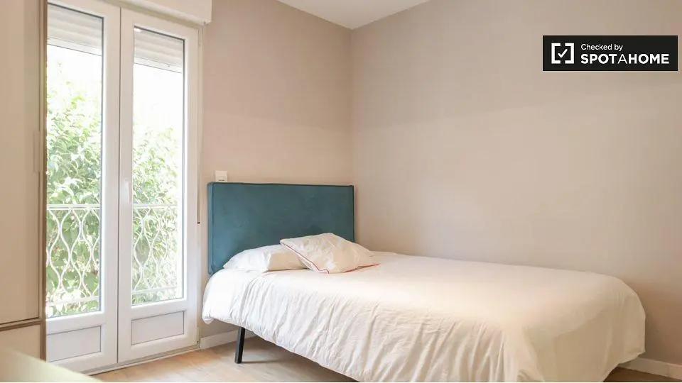 Camera da letto; luce naturale