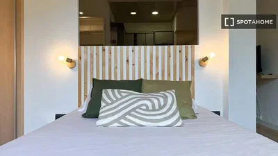 Slaapkamer; natuurlijk licht, moderne stijl