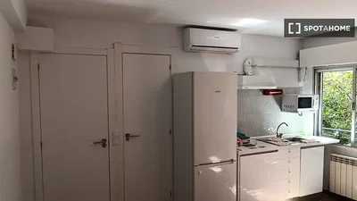 مطبخ; أجهزة المطبخ, ضوء طبيعي, إطلالة
