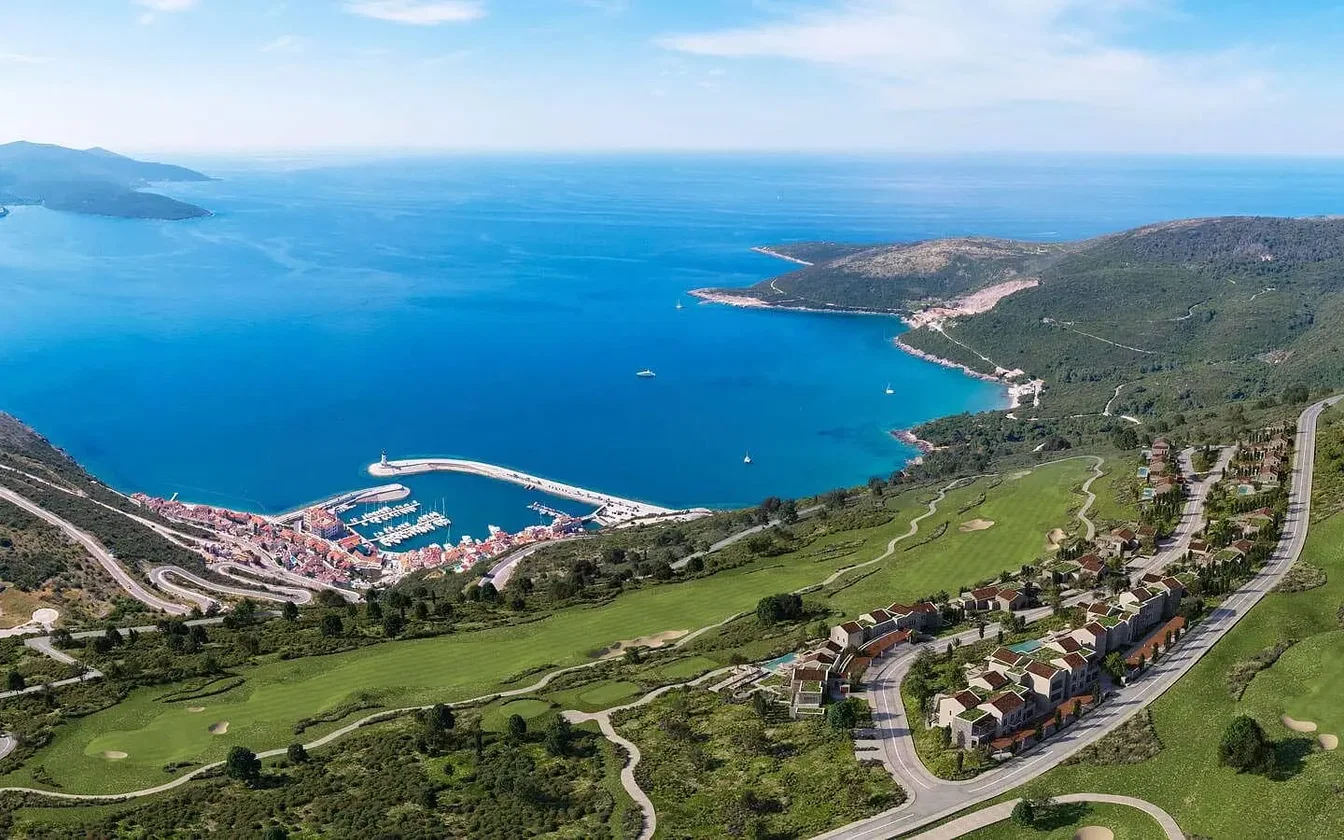 Casa e arredores; vista