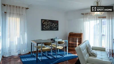 غرفة معيشة; ضوء طبيعي, أسلوب عصري