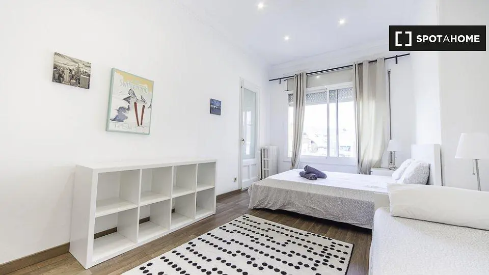 Slaapkamer; natuurlijk licht, moderne stijl