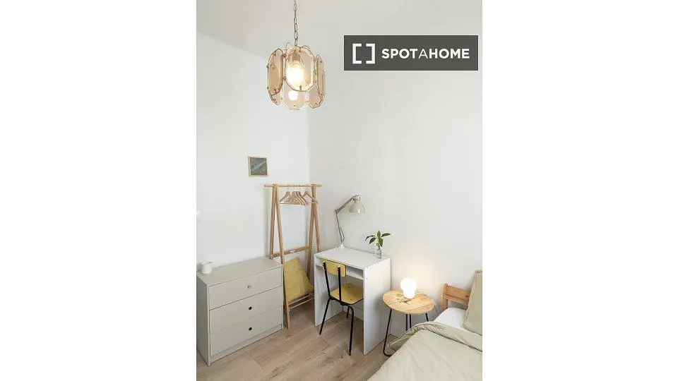 Schlafzimmer; tageslicht, moderner stil