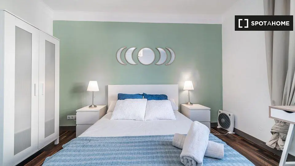 Slaapkamer; natuurlijk licht, moderne stijl