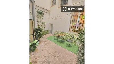 Terrasse; lumière naturelle, carrelage