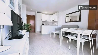 Soggiorno; elettrodomestici, luce naturale, stile moderno