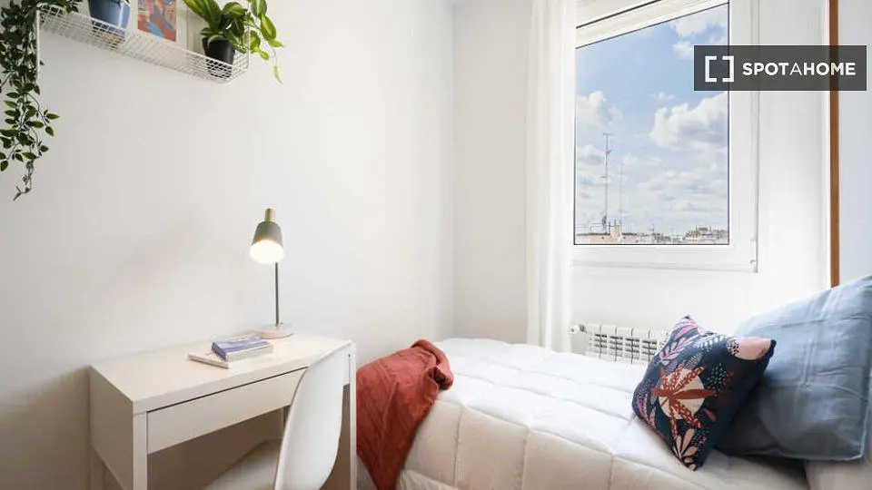 Camera da letto; luce naturale, stile moderno