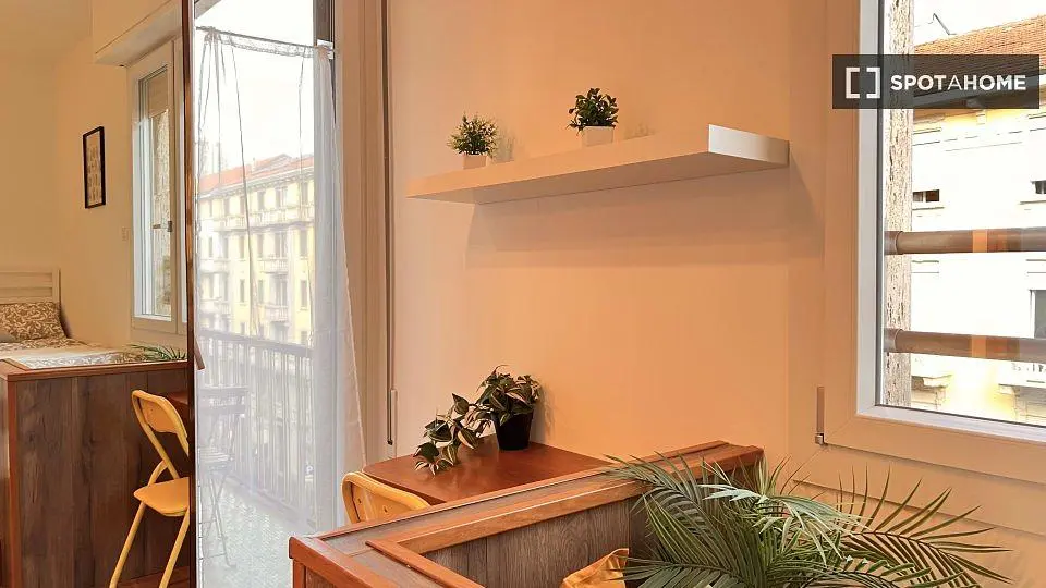 Bedroom; natural light, view