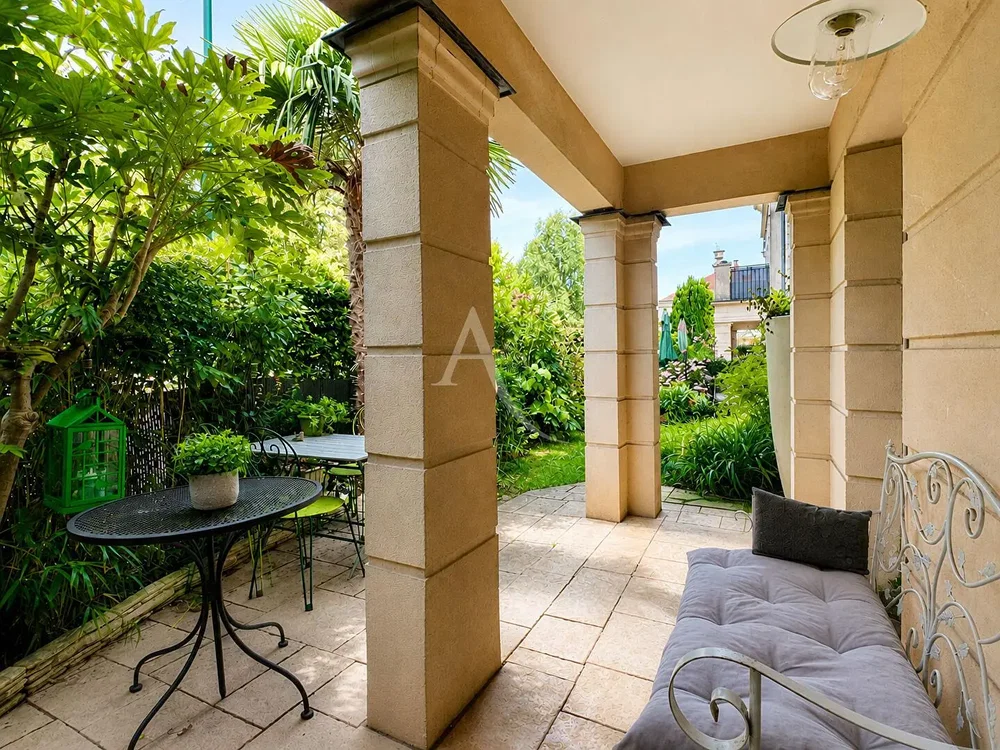 Terrasse; lumière naturelle, style rustique