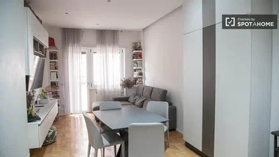 Salon; lumière naturelle, parquet