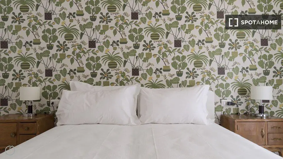 Chambre; style moderne, lumière naturelle
