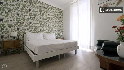 Chambre; lumière naturelle, parquet