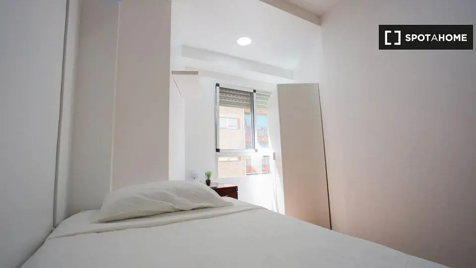 Chambre; lumière naturelle