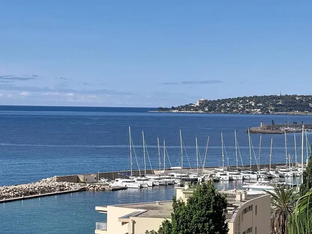 Άλλο; θέα