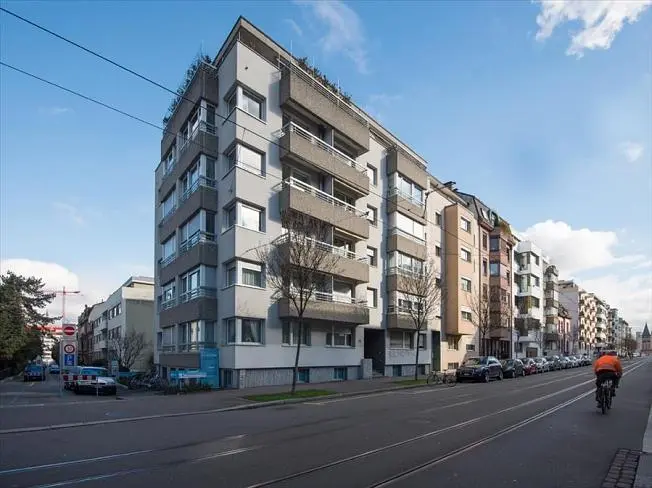 Haus und umgebung; blick