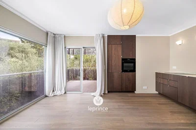 Sala de estar; vista, eletrodomésticos, luz natural, estilo moderno