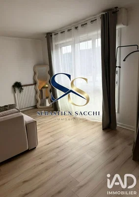 Salon; parquet, lumière naturelle