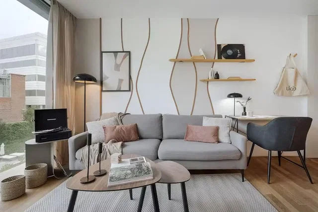 Salon; lumière naturelle, style moderne, parquet