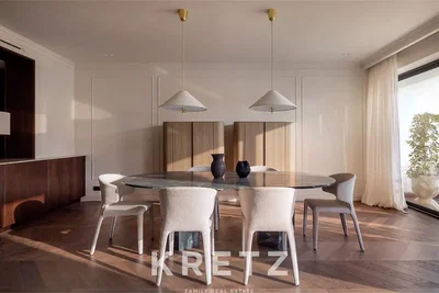 Salon; parquet, lumière naturelle, style moderne