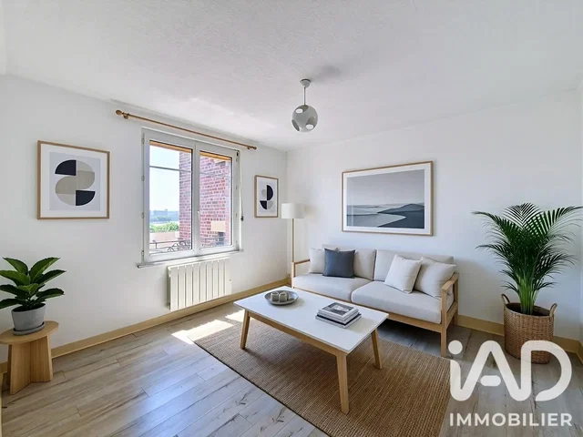 Living room; natural light, modern style, wood floor