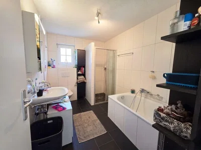 Bathroom; tile floor, natural light