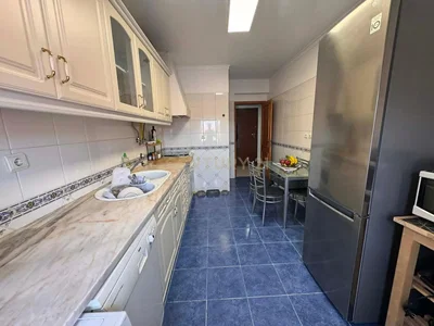 Cuisine; électroménager, carrelage