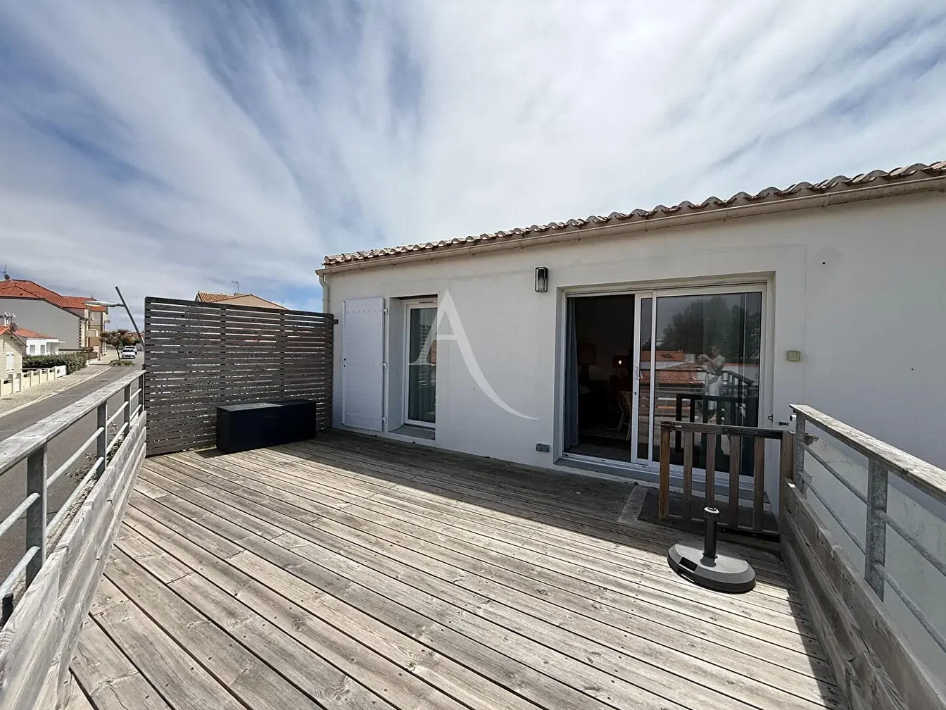 Terrasse; parquet, vue, lumière naturelle