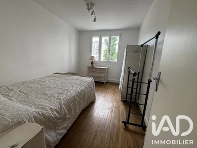Chambre; parquet, lumière naturelle